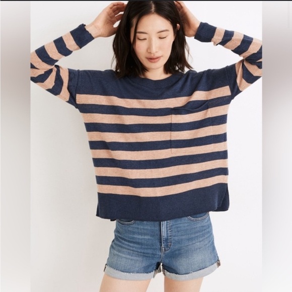 Madewell Sweaters - Madewell Lightweight Navy Tan Pocket Pullover Side Slit Sweater XXS